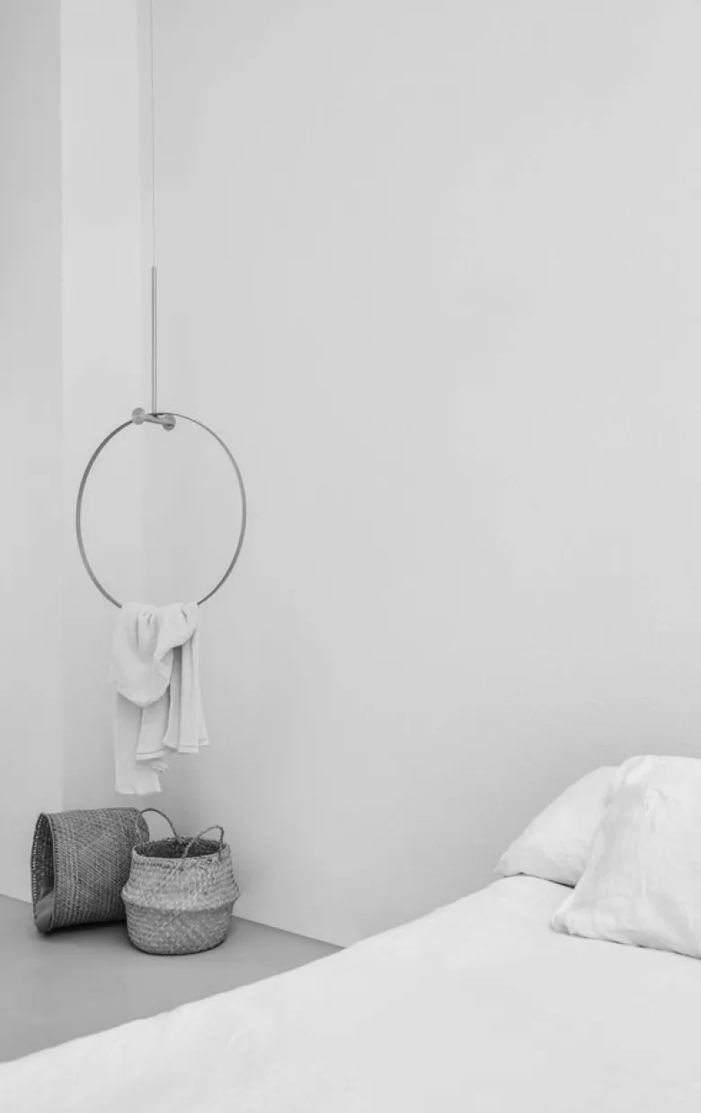 Argola Coat Hanger