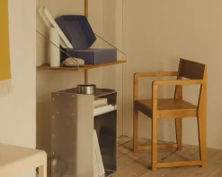 Armrest Chair 01