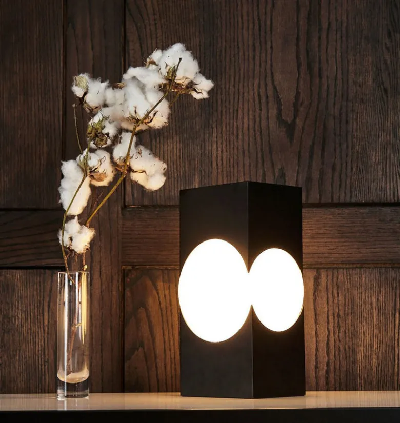 Atlas Table Lamp