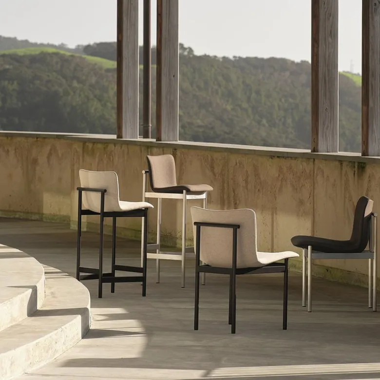 Cadre Chair