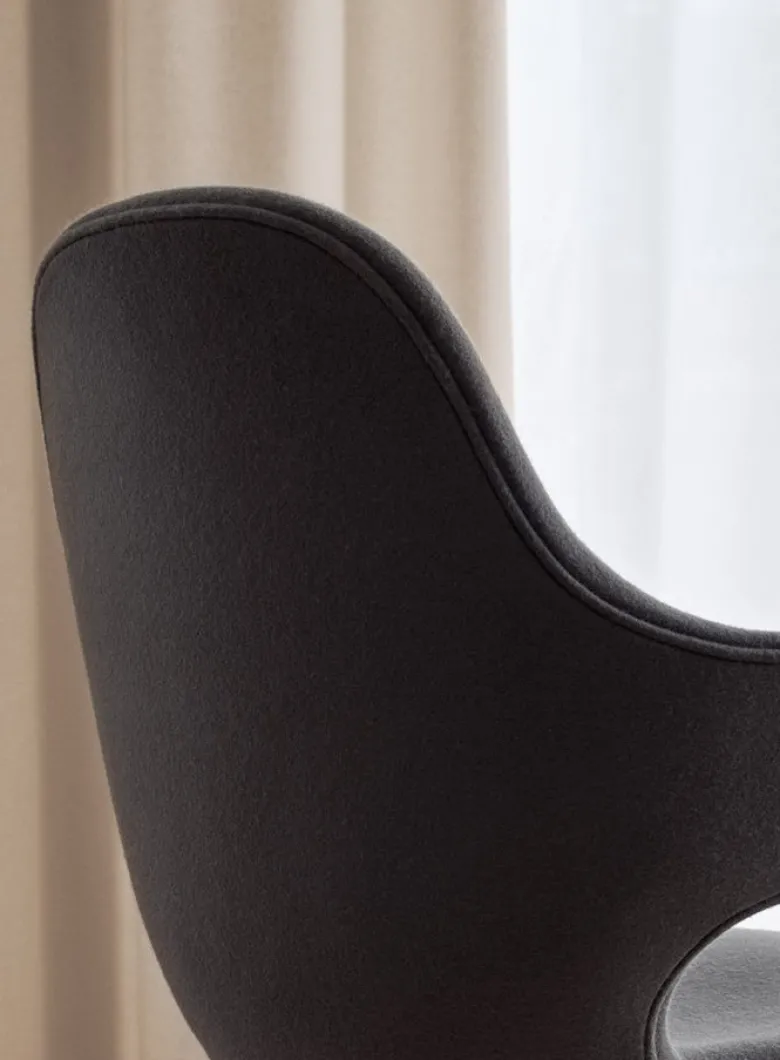 Catch Chair JH15