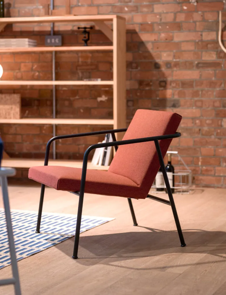 Crate Series Chair
