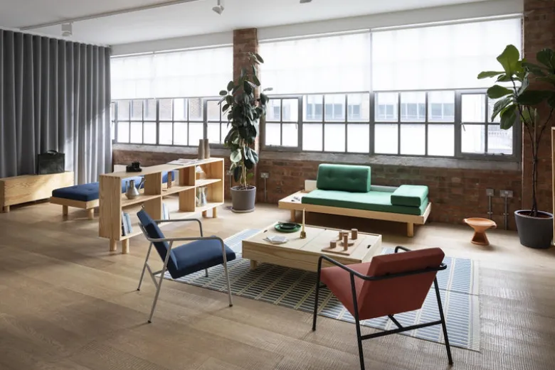 Crate Series Chair