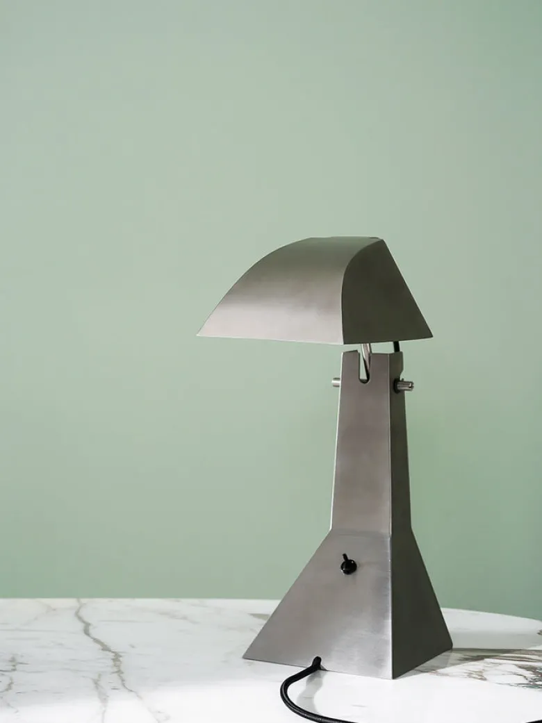 E63 Lamp