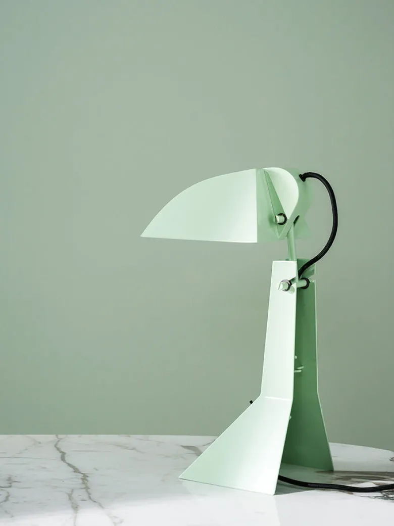 E63 Lamp