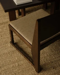 Easy Chair 01