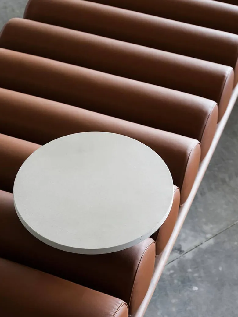 Five to Nine Daybed with Metal Table