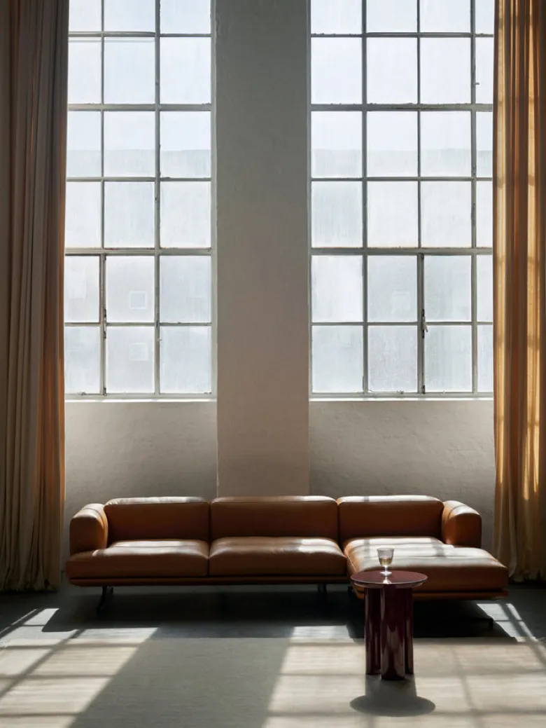 Inland AV42 Sofa