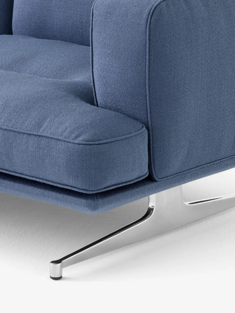 Inland AV41 Sofa