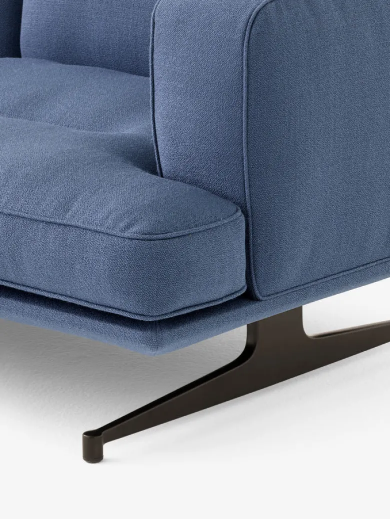 Inland AV41 Sofa