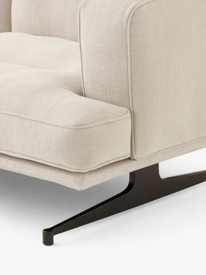 Inland AV41 Sofa