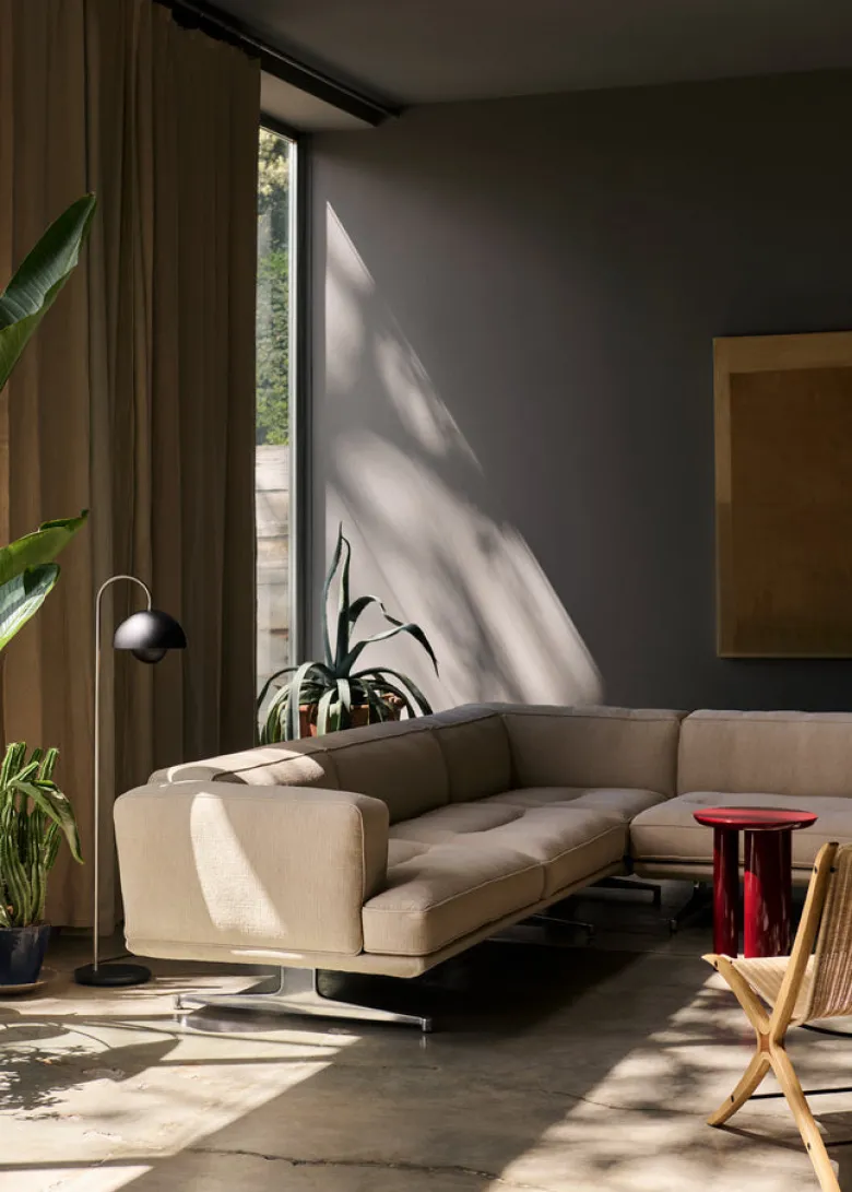 Inland AV41 Sofa