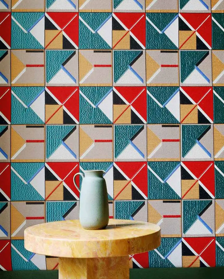 Ionik Side Table