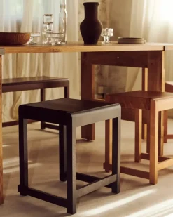 Low Stool 01