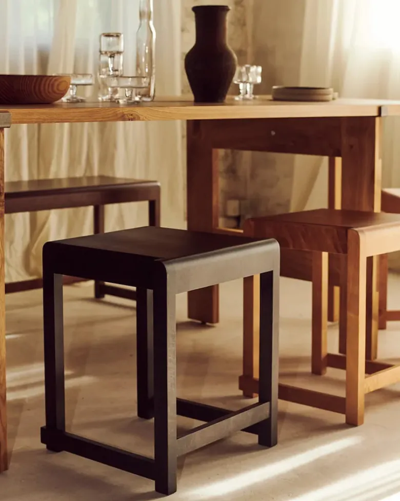 Low Stool 01
