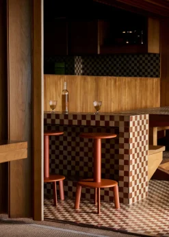 Massif AV39 Counter Stool