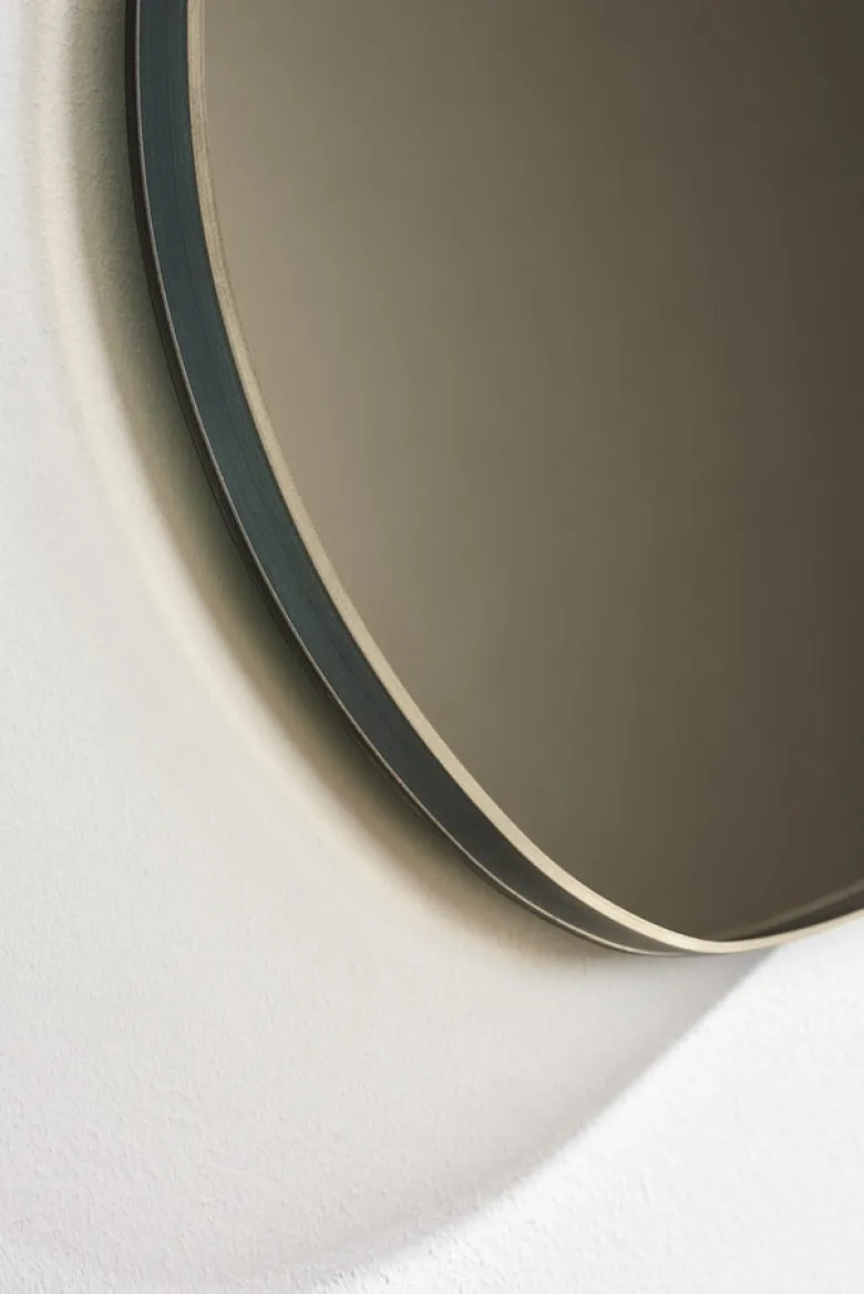 Off Round Seeing Glass Mirror
