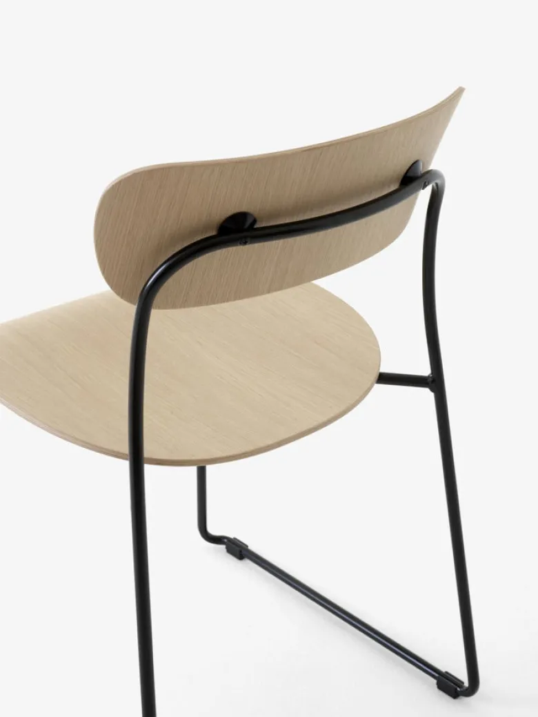 Pavilion AV51 Chair