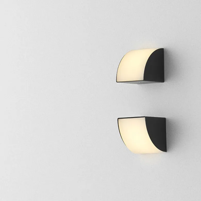 Phase Wall Sconce