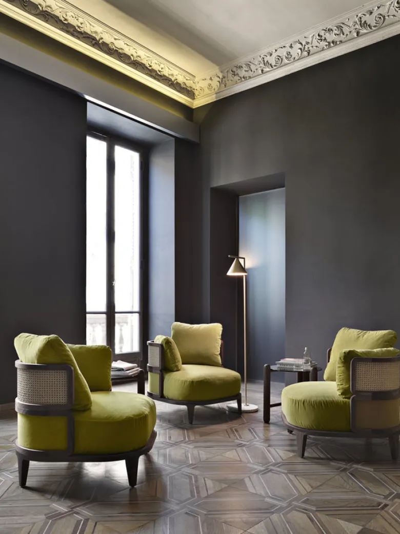 Promenade Lounge