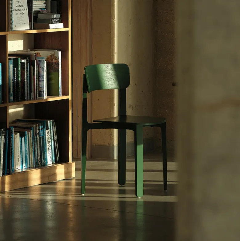 Radio Chair