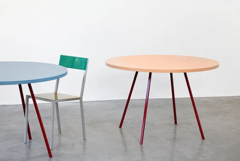 Round Table