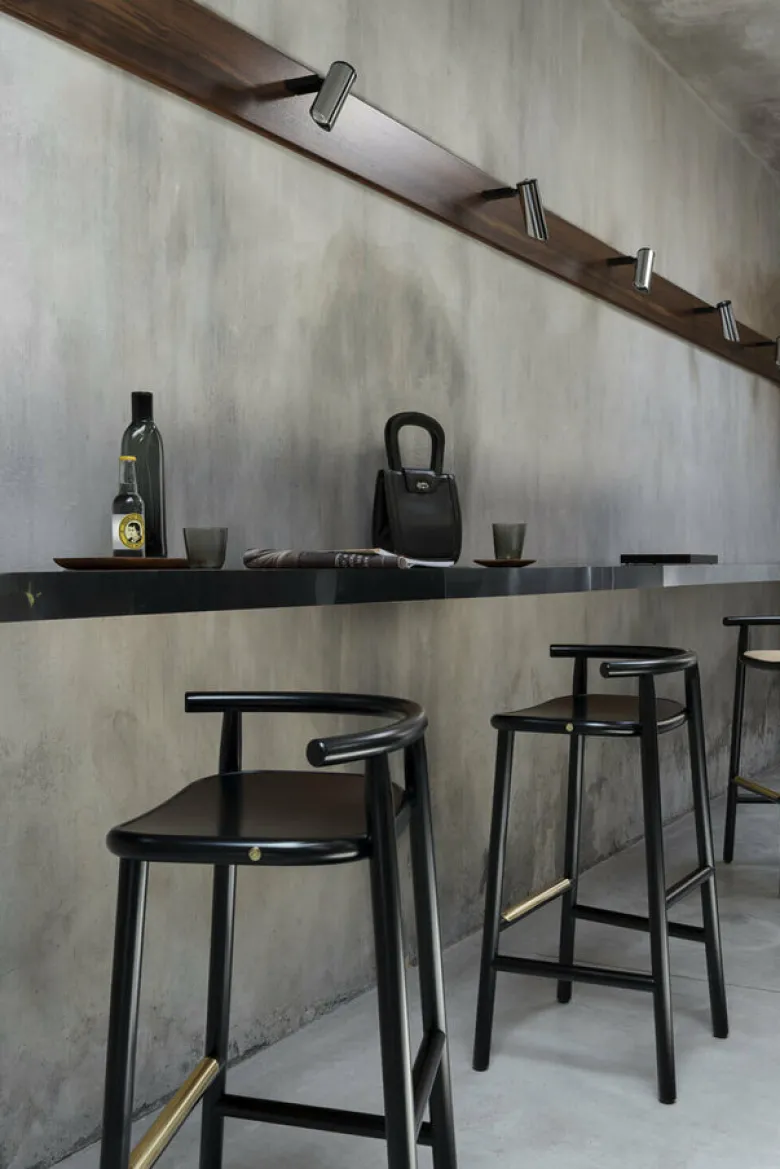 Single Curve Barstool & Counter