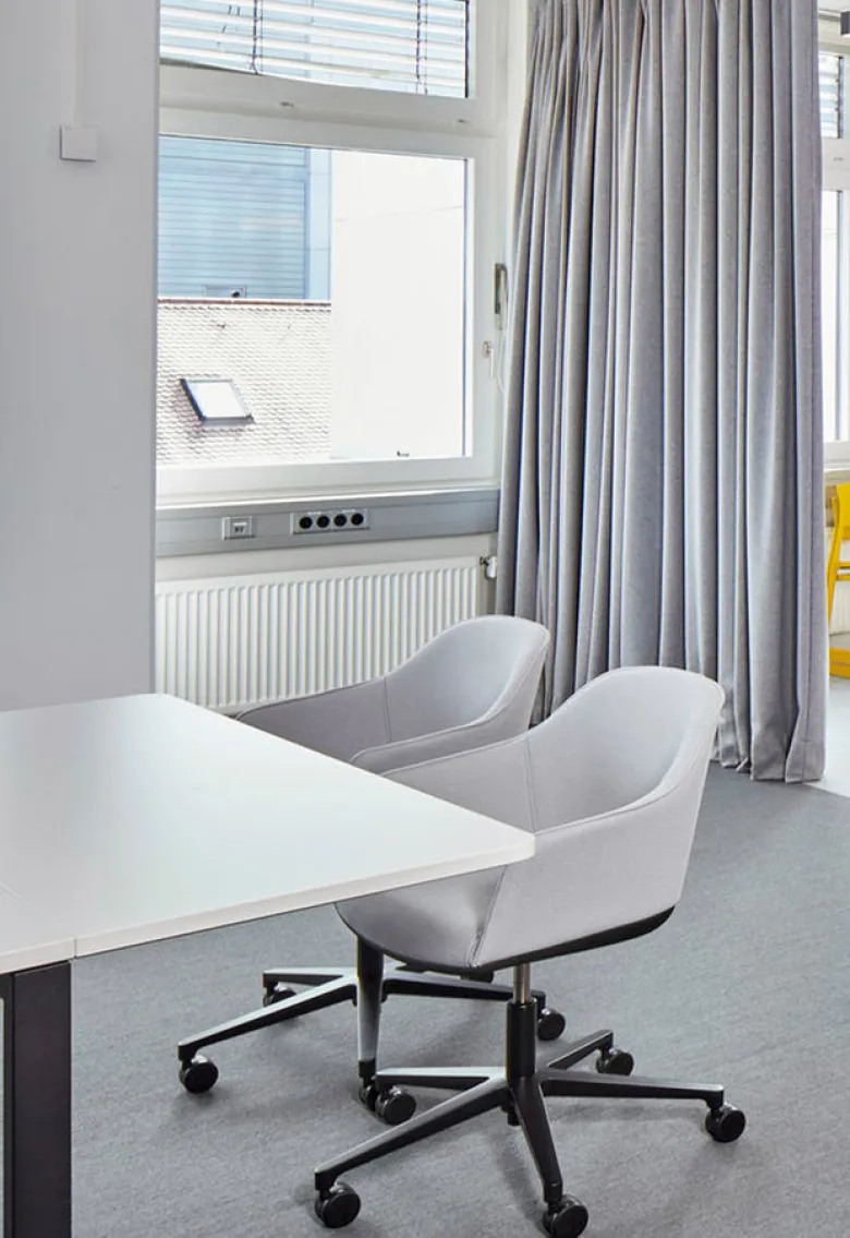 Softshell Chair, five-star base