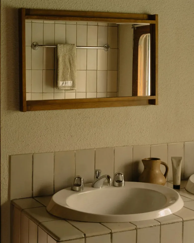 Symmetry Mirror