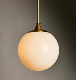 The Roll & Hill Pendant