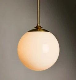 The Roll & Hill Pendant