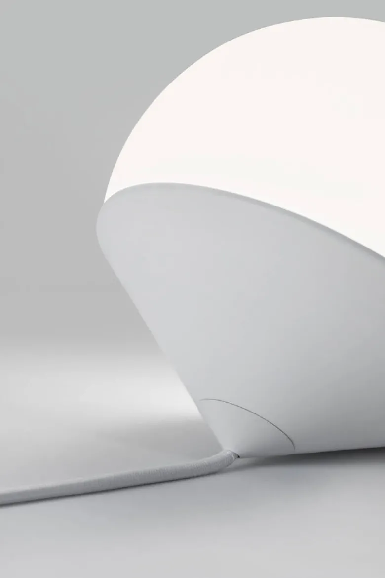 Tombo Lamp