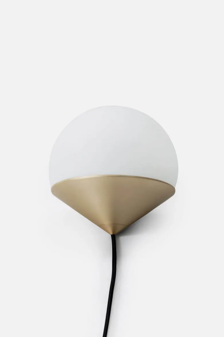 Tombo Lamp